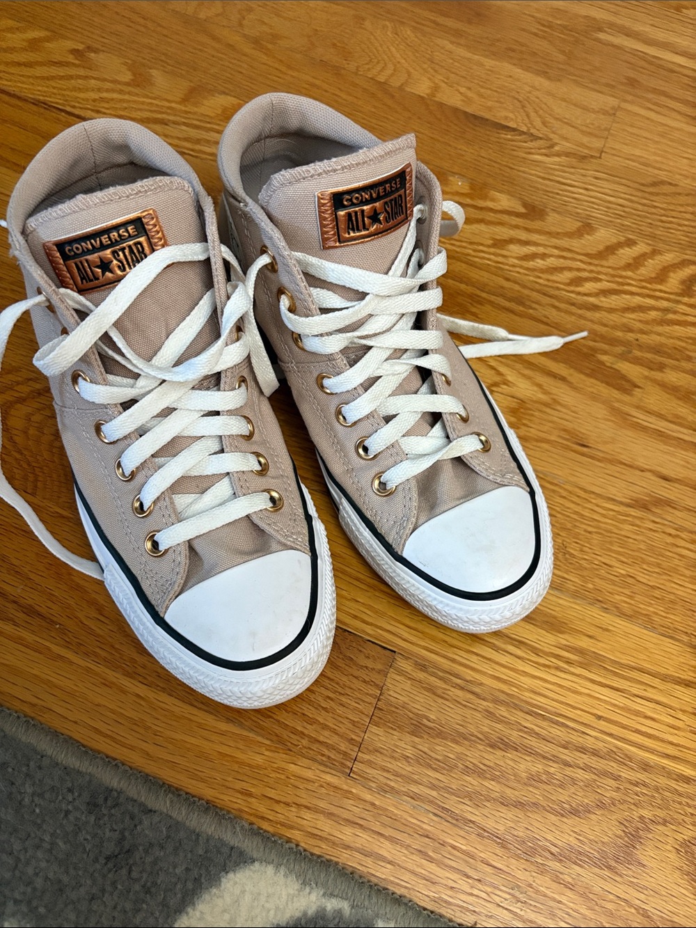 Pink converse - Picture 6 of 7